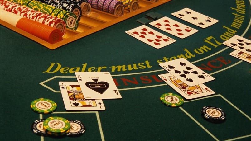  Hình thức Blackjack là trò chơi nhờ kỹ thuật đánh bài